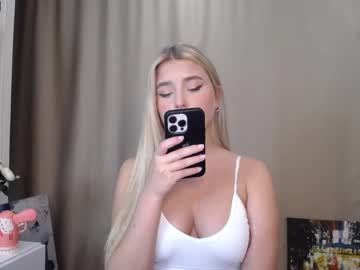 webcam girl cute18cute live cam image #6002291