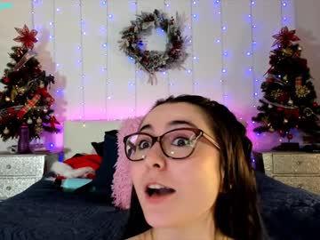 webcam girl littlee33 live cam image #1066478