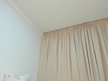 webcam girl kitty__sophie live cam image #10397853