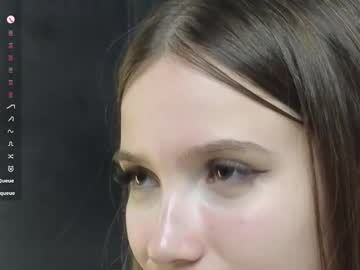 webcam girl mellowpearl live cam image #12240553