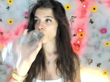 webcam girl babyaylin live cam image #12596564