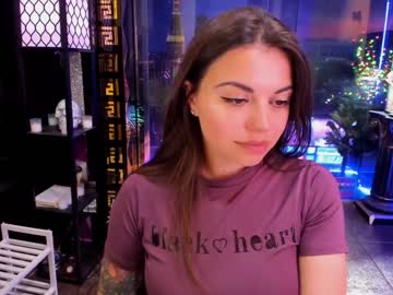 webcam girl alma_pearl live cam image #6241886