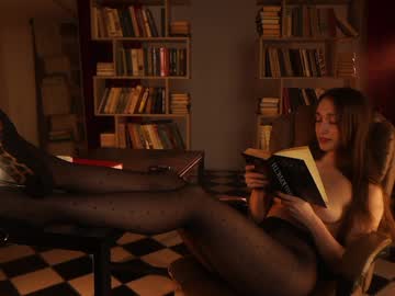 webcam girl _meganmeow_ live cam image #12488014