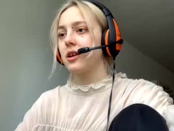 webcam girl holydori live cam image #1952834