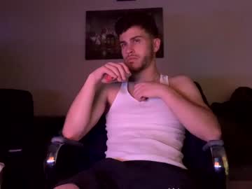 webcam man wentbrokeonstrippers live cam image #8498589