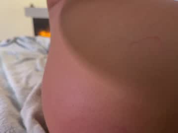 webcam girl ella_twinkle live cam image #12298056