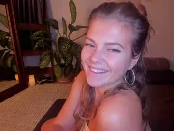 webcam girl kosmickate live cam image #4723828