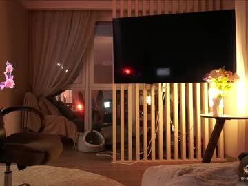 webcam girl bitter_moon live cam image #11066612