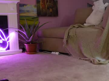 webcam girl reddfoxxy live cam image #6912583