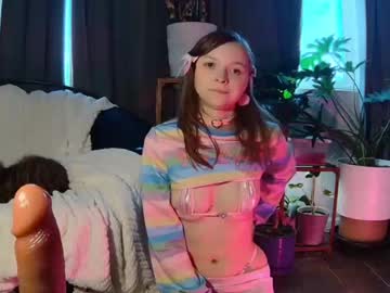webcam girl elenafealy live cam image #7728814
