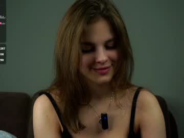 webcam girl a_whole_eternity live cam image #10653658