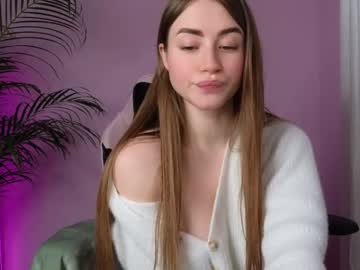 webcam girl strawberryjamx live cam image #5160044