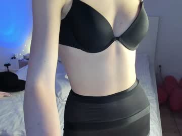webcam girl yournaughtymiss live cam image #5115016