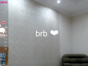 webcam girl small_blondee live cam image #4912551