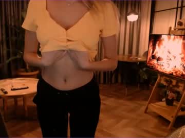 webcam girl bitter_moon live cam image #5484252