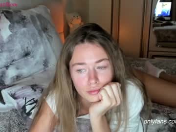 webcam girl oksanafedorova live cam image #1430858