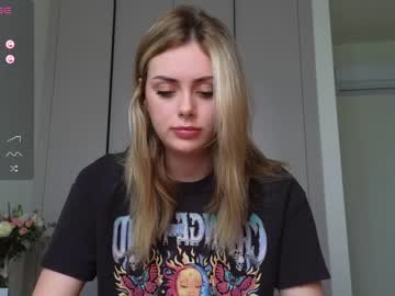 webcam girl sky_magic live cam image #9435769