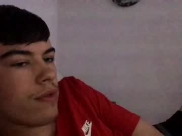 webcam man garyyuill005 live cam image #7974130