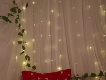 webcam girl april_blush live cam image #11979075
