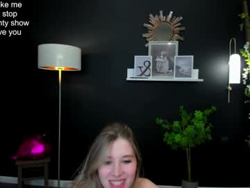 webcam girl milablush live cam image #4975707