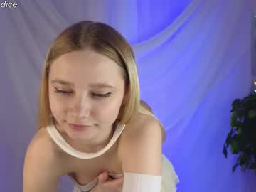 webcam girl emily_glimmer live cam image #12371488