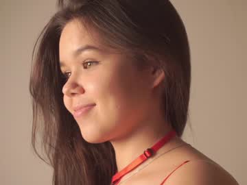 webcam girl helenmoors live cam image #5491375