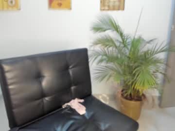 webcam girl hollyshit_ live cam image #9397925