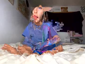 webcam girl kyliecameron live cam image #12881643