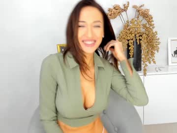 webcam girl finestchantilly live cam image #4396882