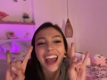 webcam girl keirasworld live cam image #12667453