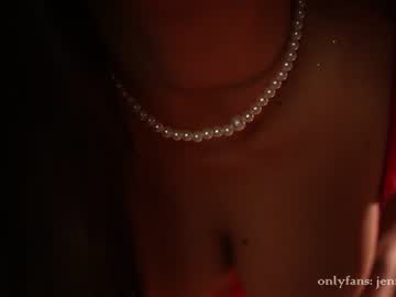 webcam girl therealbonnieclydex live cam image #8759062