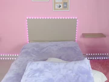 webcam girl little_effy18 live cam image #1258152