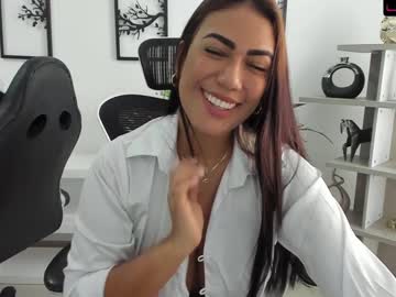 webcam couple emillybrowm live cam image #2451581