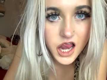 webcam girl hotgirlshit123 live cam image #648377