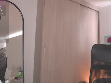 webcam girl laura_roldan live cam image #10702738