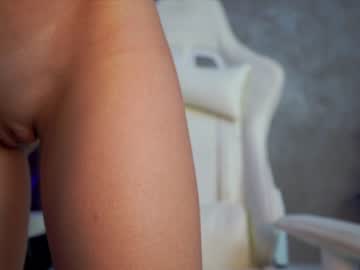 webcam girl xoxo_emma live cam image #2544324