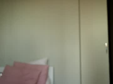 webcam girl ronny_ponny live cam image #10821568