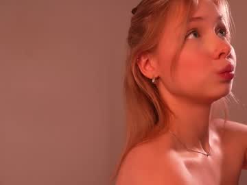 webcam girl april_blush live cam image #12381464