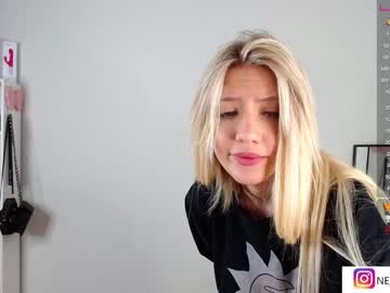 webcam girl ella__sweety live cam image #6278256