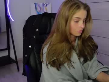 webcam girl agelina_summer live cam image #9995959