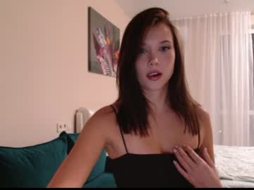webcam girl bitter_moon live cam image #7786695