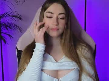 webcam girl strawberryjamx live cam image #5225921