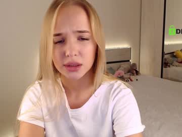 webcam girl princess_lolli live cam image #4744542