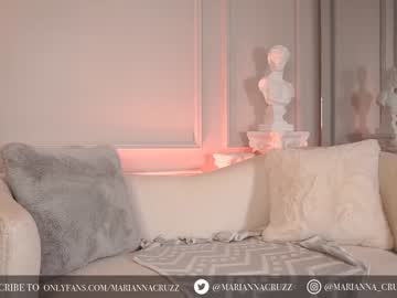 webcam girl mariannacruzz live cam image #5723536