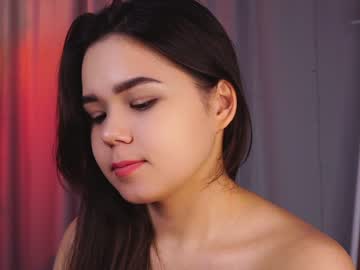 webcam girl helenmoors live cam image #7514046