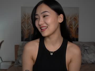 webcam girl refined_style live cam image #9033544