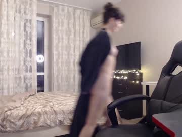 webcam girl two_trunkx live cam image #8379802