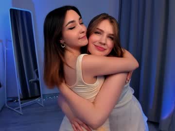webcam girl chloe_catherine_mykers live cam image #2835311