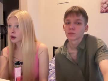 webcam couple walterback live cam image #10977753