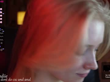 webcam girl bestblondiiecb live cam image #5232230